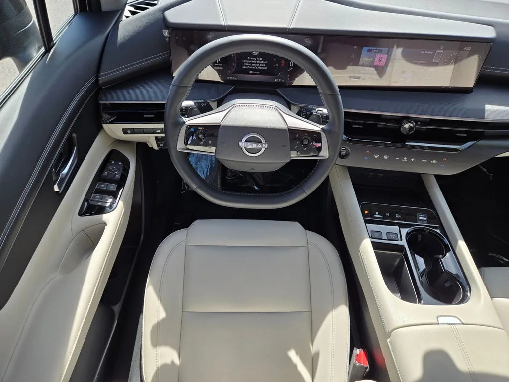 2025 Nissan Murano SV - Photo 13