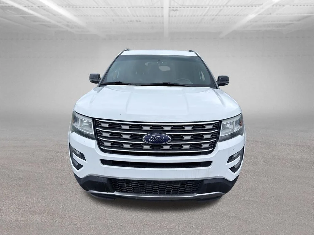 Used 2017 White Ford XLT image 18
