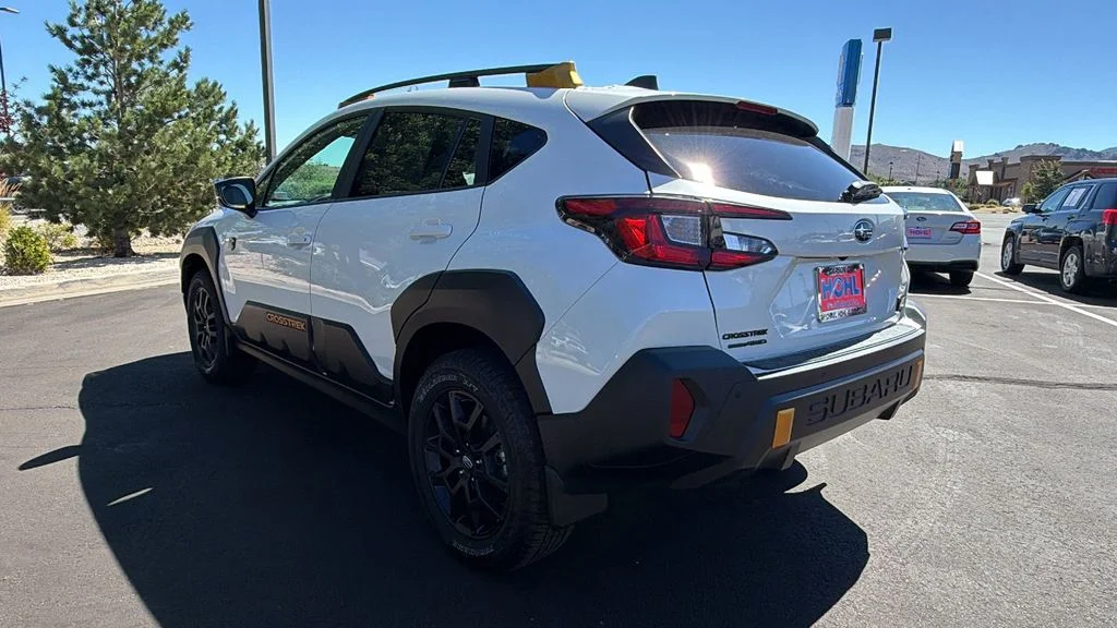 New 2026 CRYSTAL WHITE PEARL Subaru Wilderness image 5