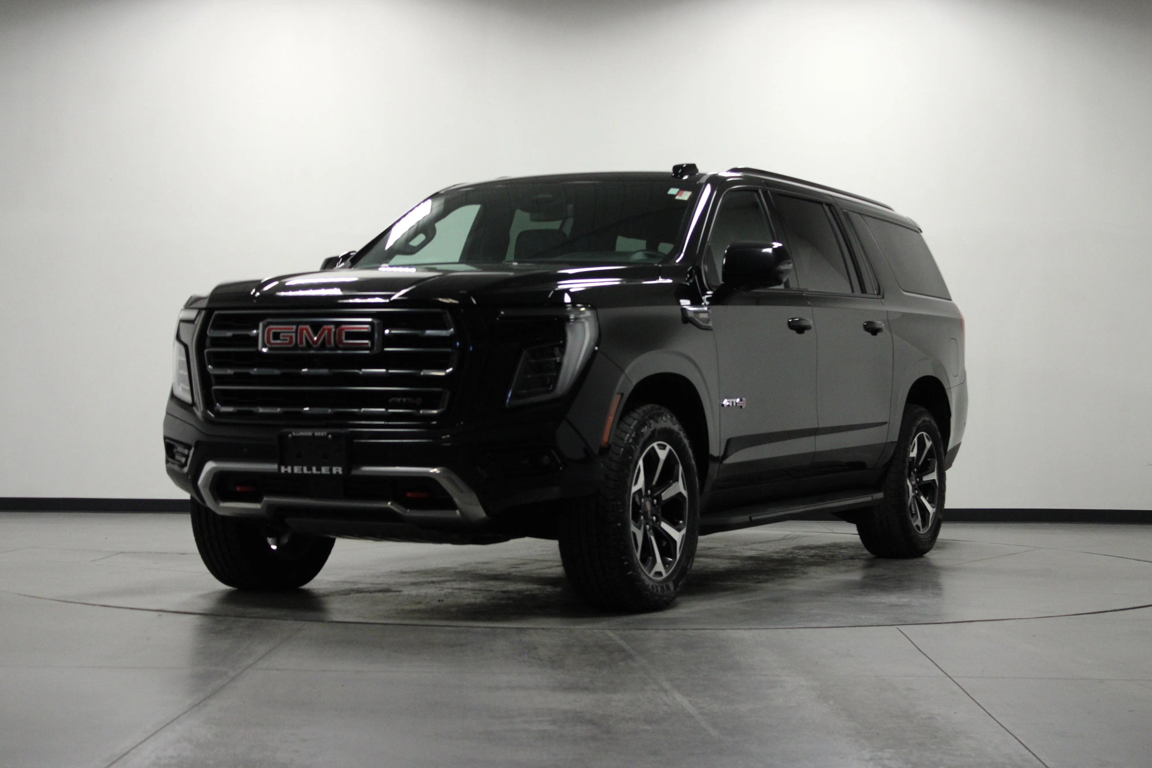 Used 2025 Onyx Black GMC AT4 image 8