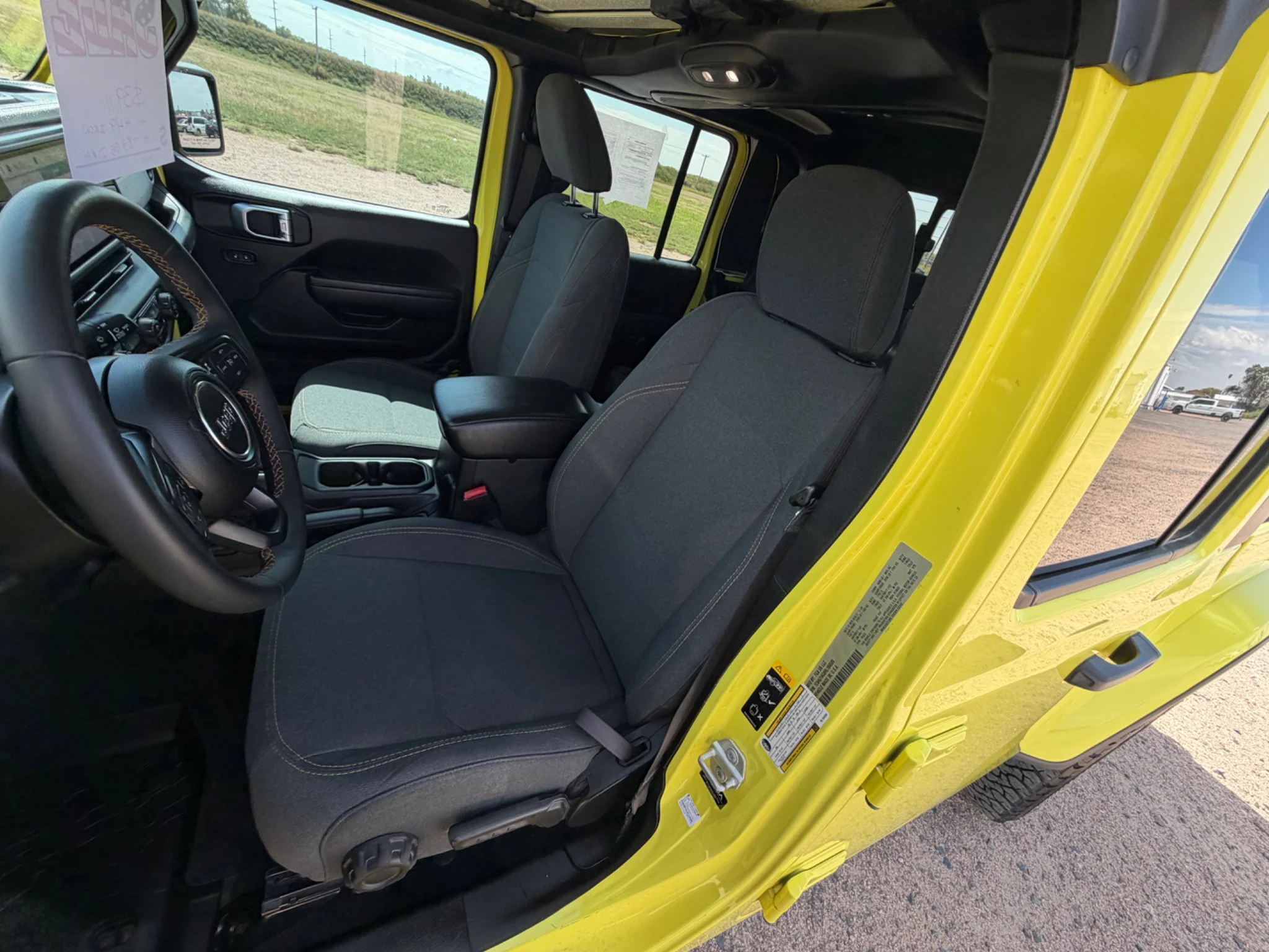 Used 2024 High Velocity Clearcoat Jeep Sport S image 9