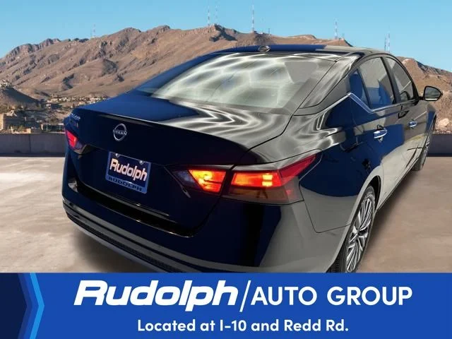 Used 2025 Black Nissan 2.5 SV image 5