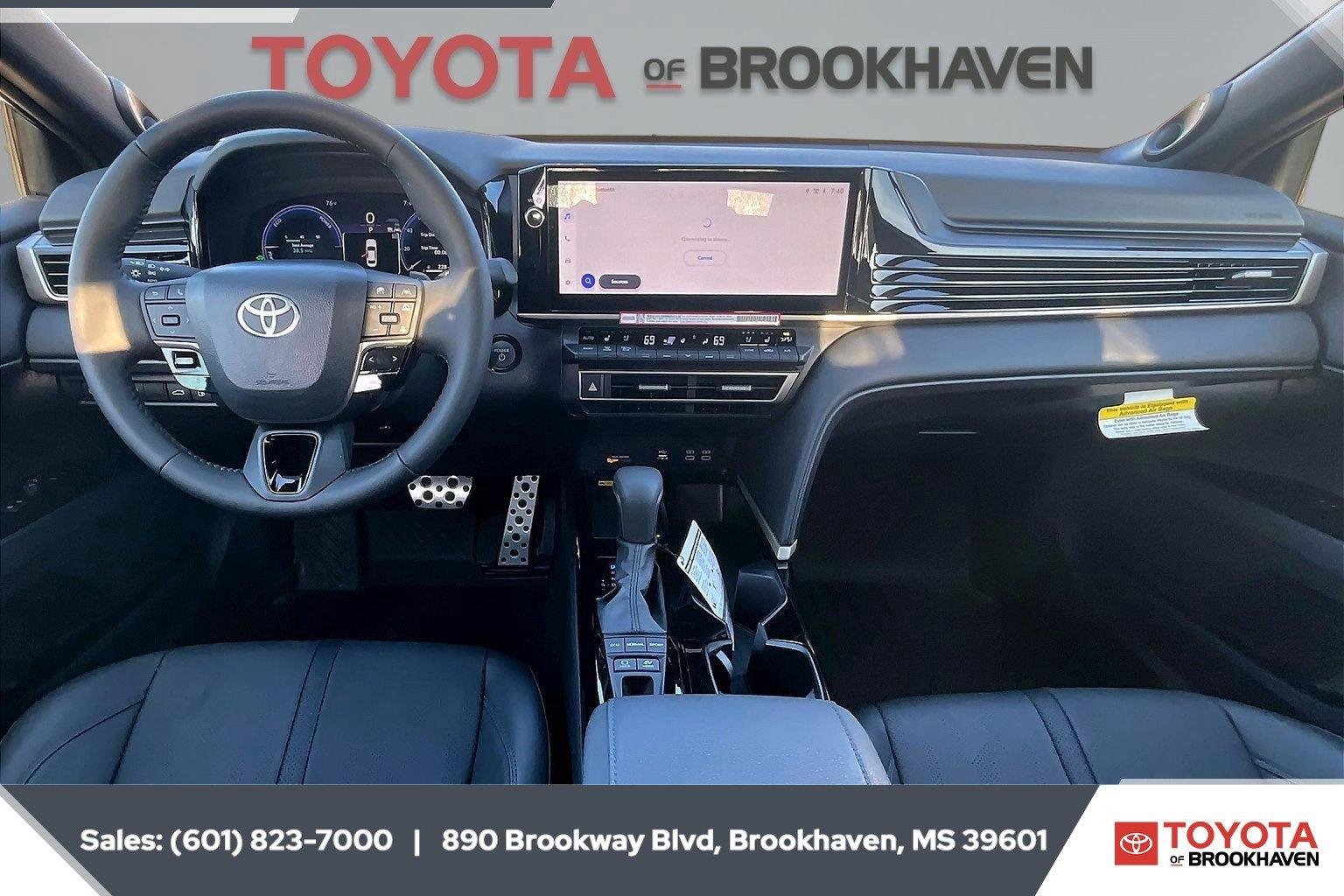 New 2026 Ocean Gem with Midnight Black Metallic roof Toyota XSE image 5