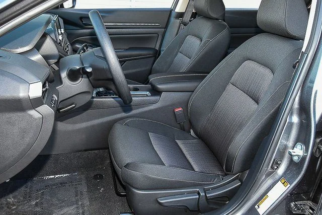 2025 Nissan Altima S - Photo 16