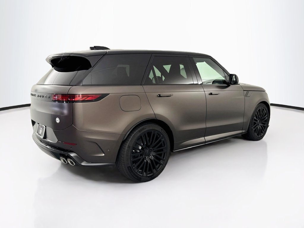 New 2027 Tourmaline Brown in Satin finish Land Rover SV image 5