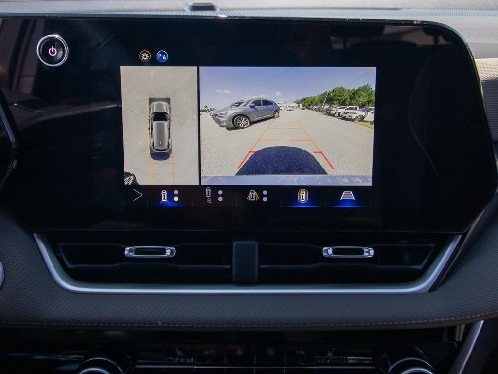 2025 Chevrolet Equinox LT - Photo 23