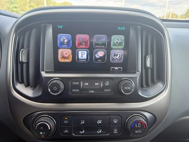 Used 2016 BLACK Chevrolet 4WD Z71 image 23