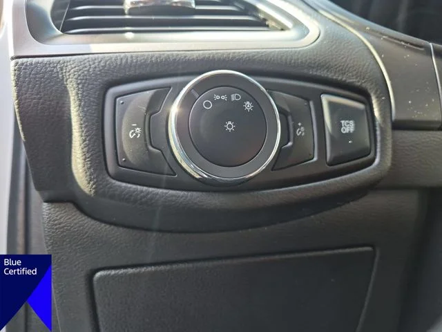 Used 2024 White Ford SE image 17