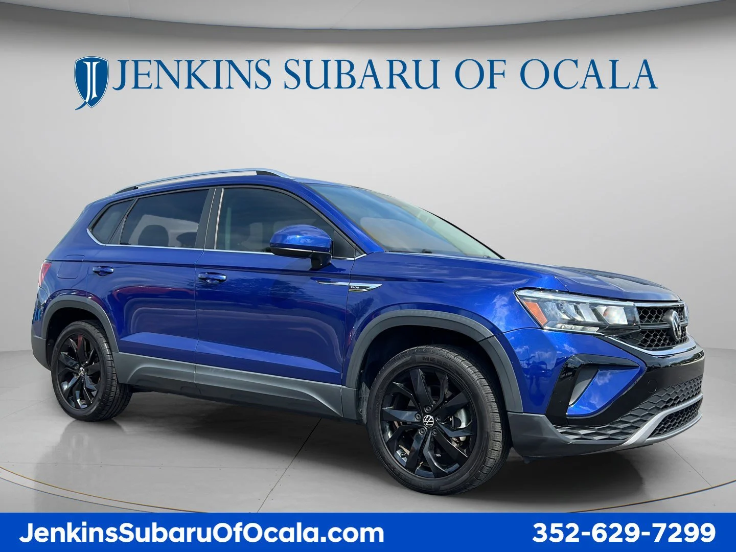 Used 2022 Blue Metallic Volkswagen SE image 1