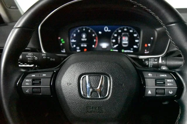 Used 2023  Honda Touring image 18