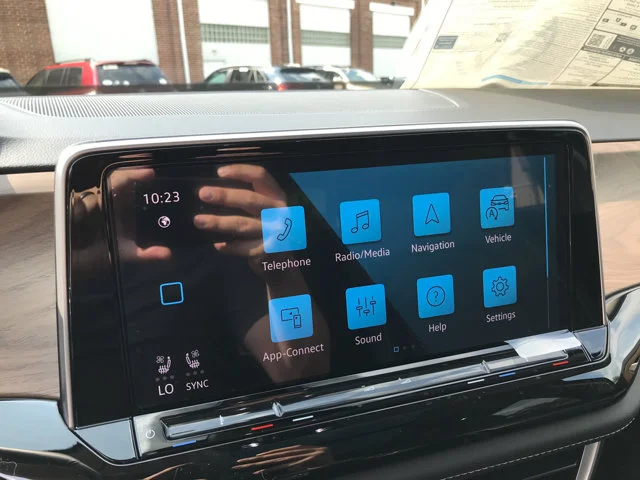 New 2026 Pure Gray Volkswagen 2.0T SE w/Technology image 19