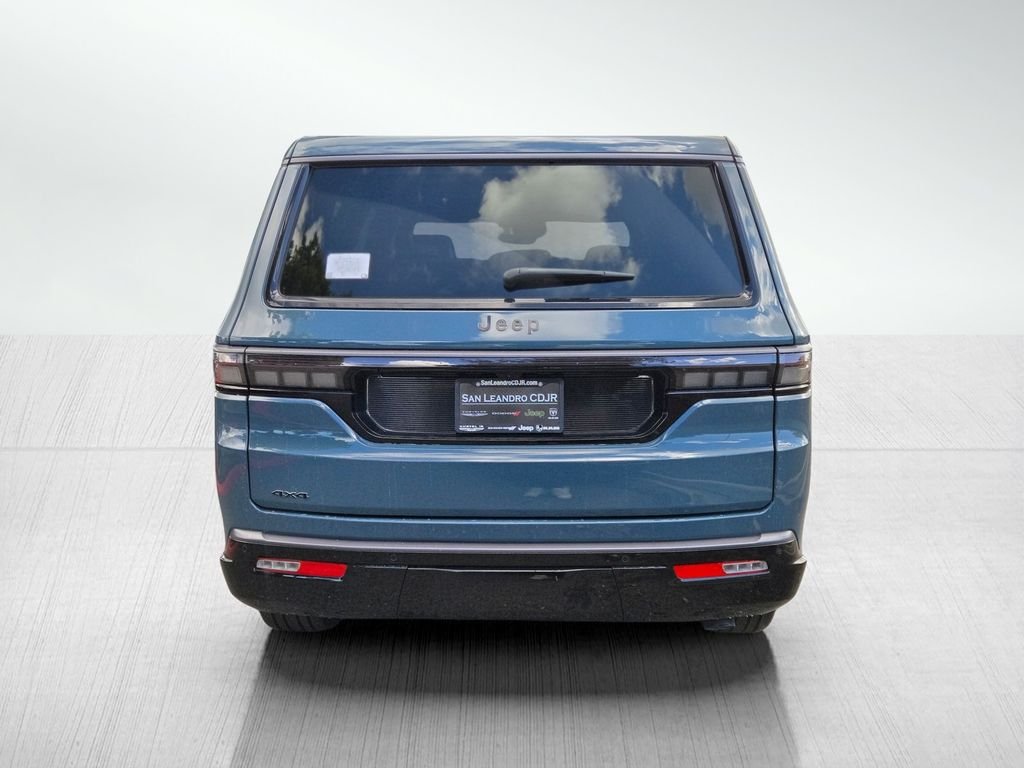 New 2026 Steel Blue Exterior Paint Jeep Limited Reserve image 5
