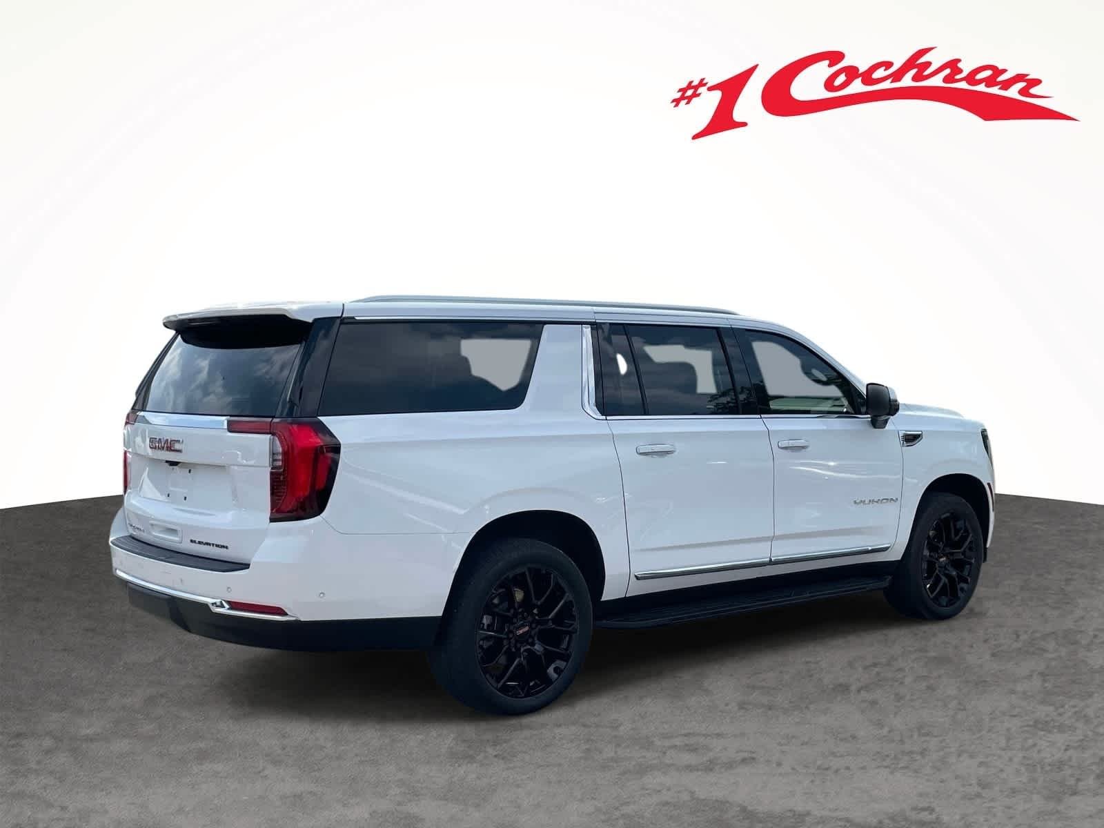 Used 2025 Summit White GMC Elevation image 7