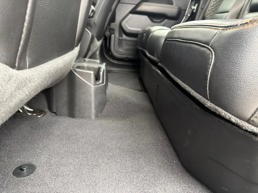 Used 2023 Black Jeep Overland image 18