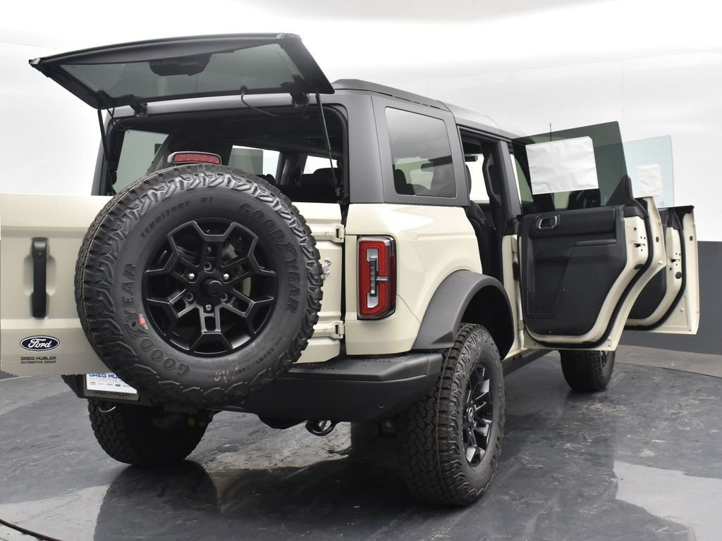 New 2026 Desert Sand Ford Badlands® image 36