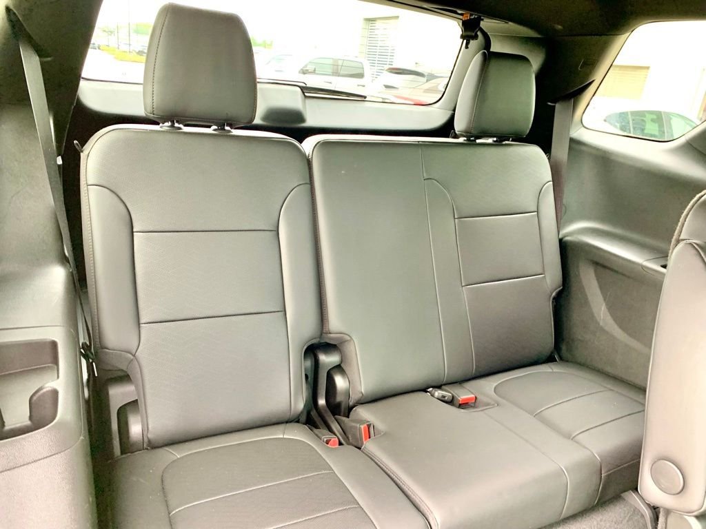 Used 2023 Black Chevrolet High Country image 27