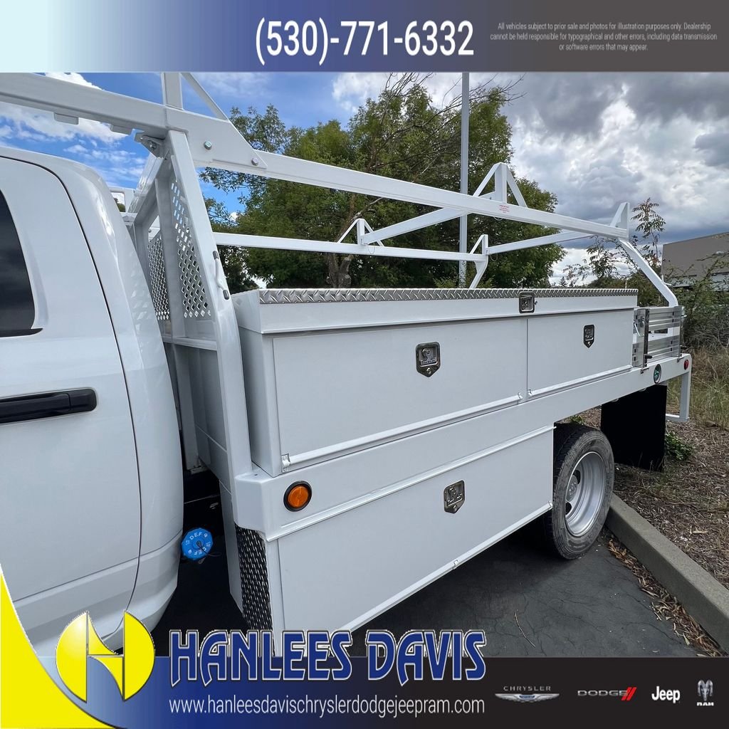 New 2025 Bright White Clearcoat RAM Tradesman image 8