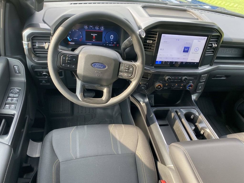 Used 2025 Atlas Blue Metallic Ford STX image 15