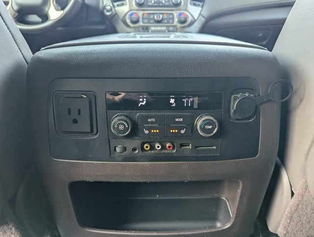 Used 2016  GMC Denali image 7