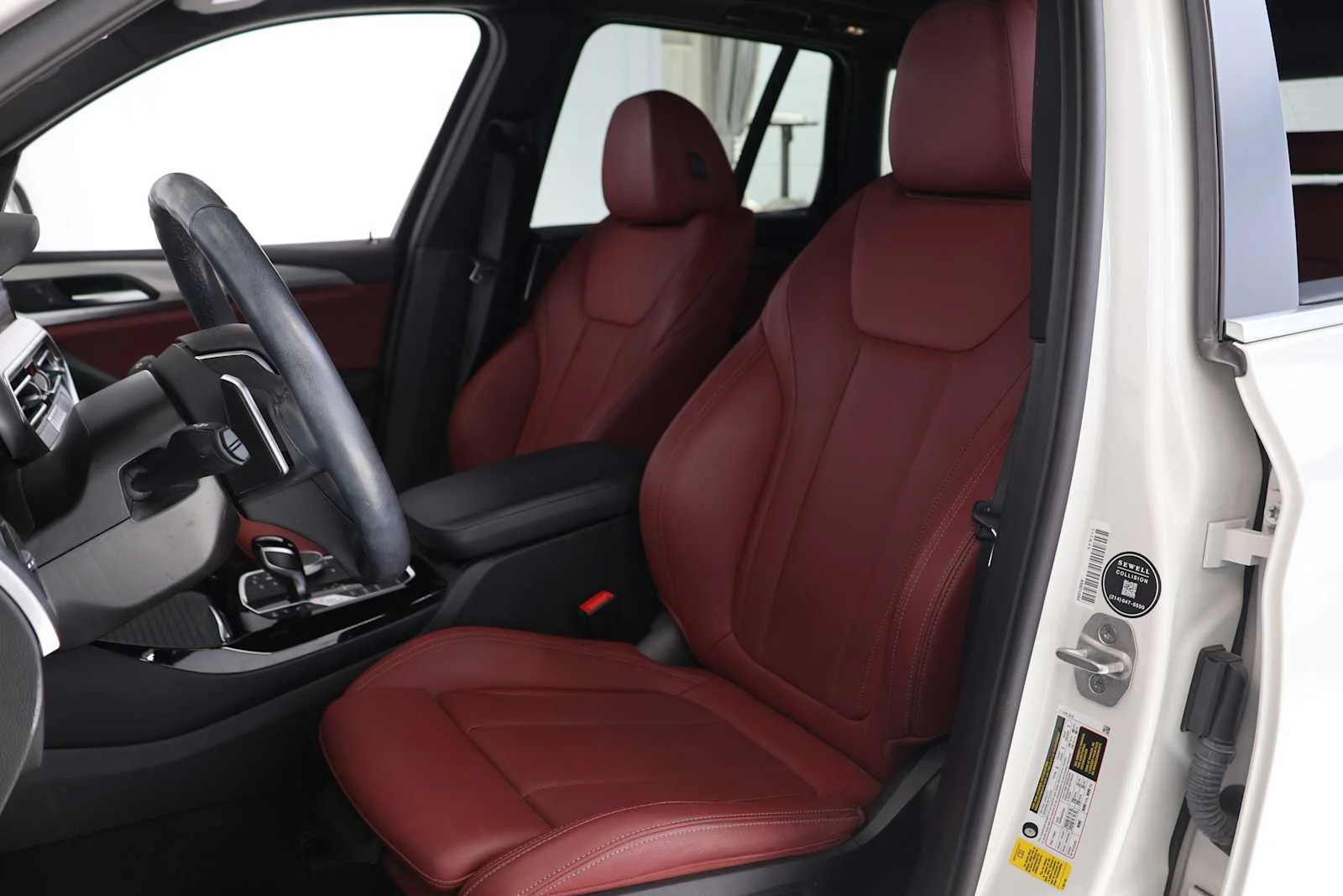 Certified Used 2024 Alpine White BMW sDrive30i image 9