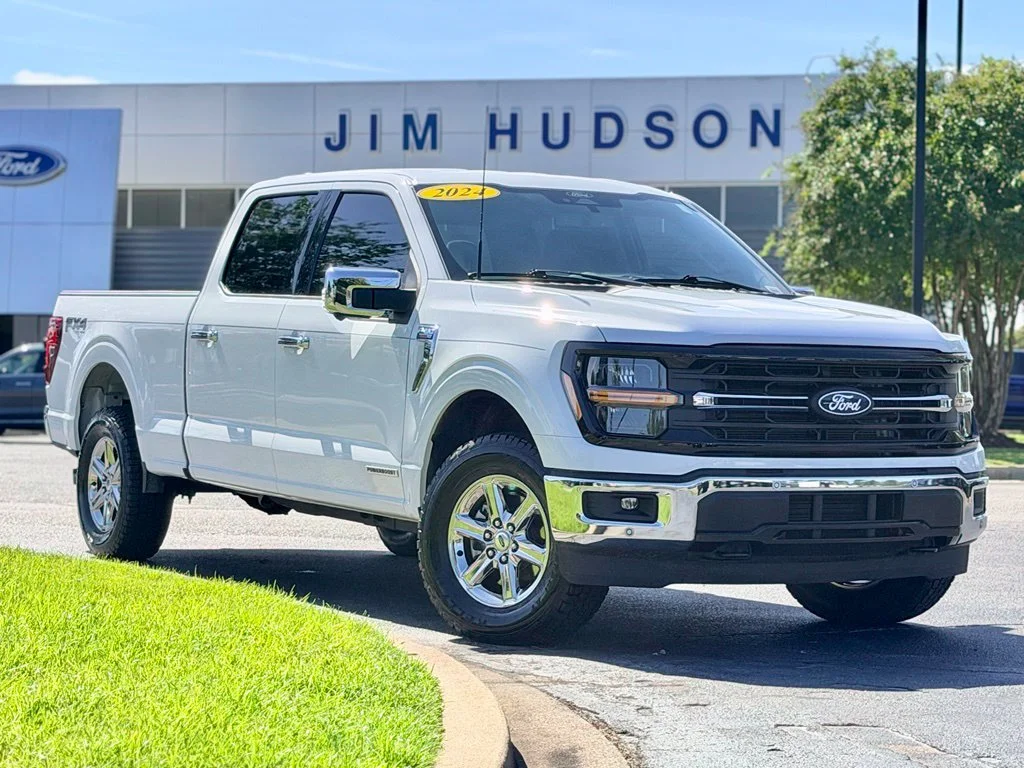 Used 2024 White Ford XLT image 2