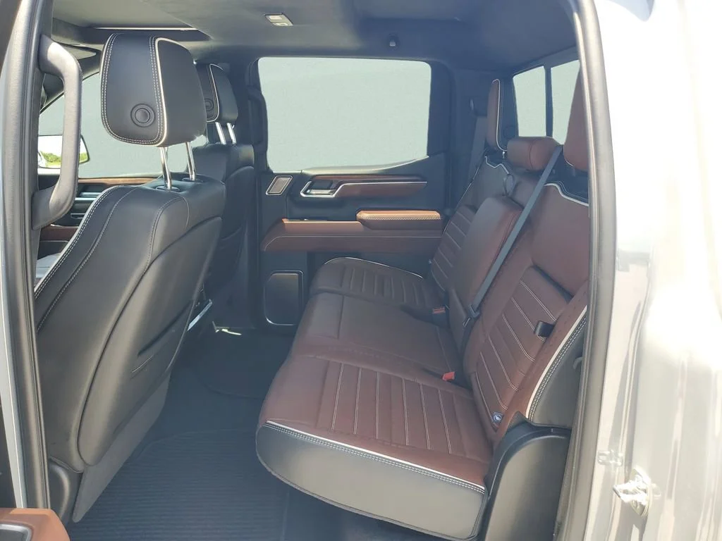Used 2025 Thunderstorm Gray GMC Denali Ultimate image 10