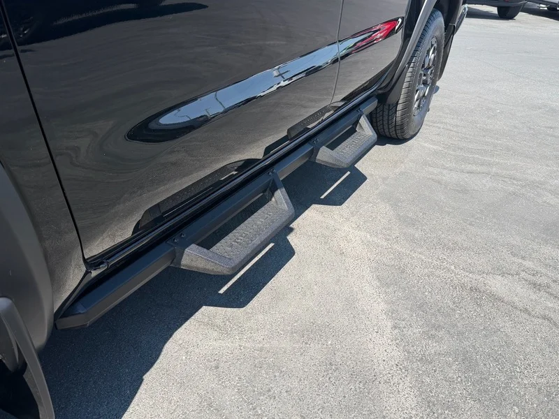 Used 2022 Super Black Nissan PRO-X image 26