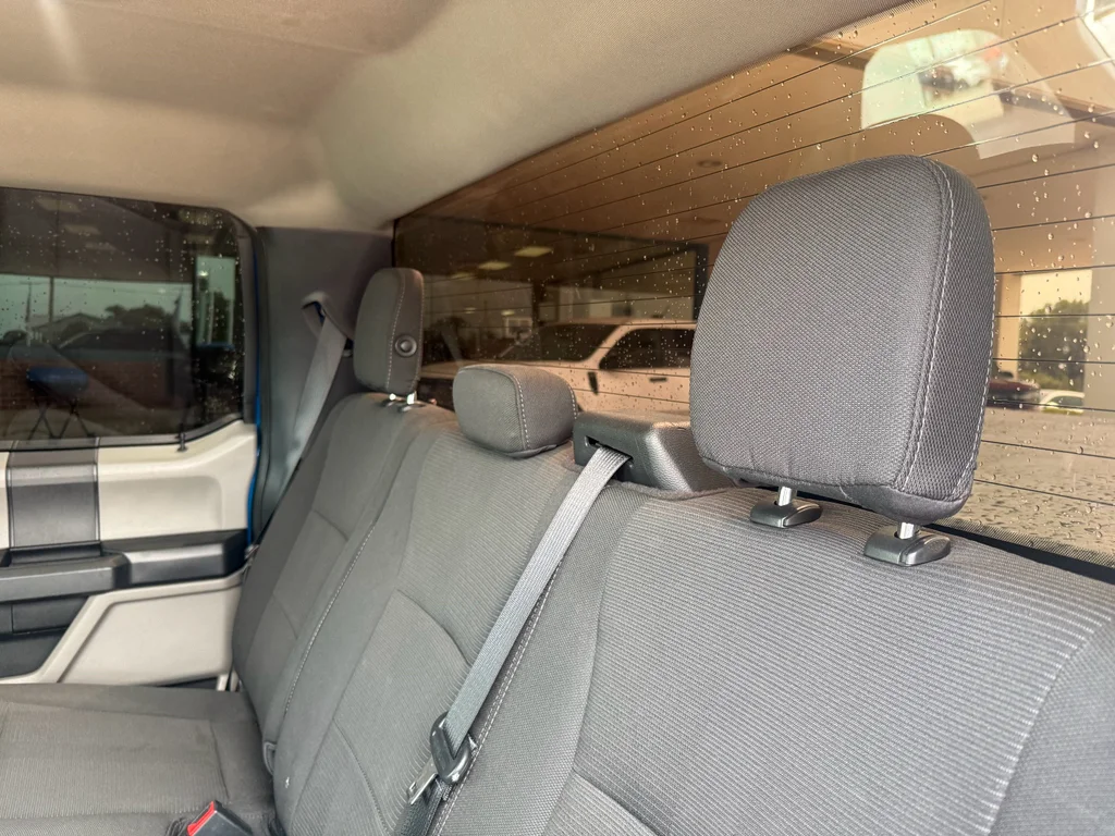 Used 2018 Lightning Blue Ford XL image 12