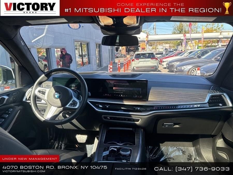 Used 2024 White BMW xDrive40i image 20