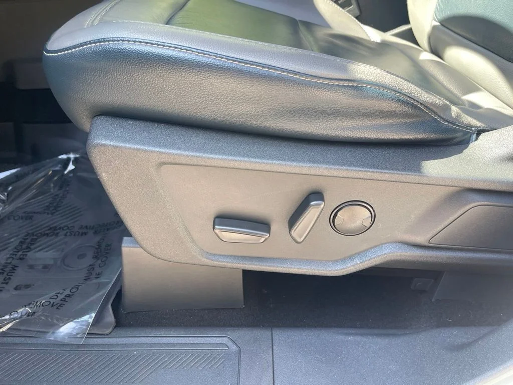 Used 2022 Green Ford Outer Banks image 17