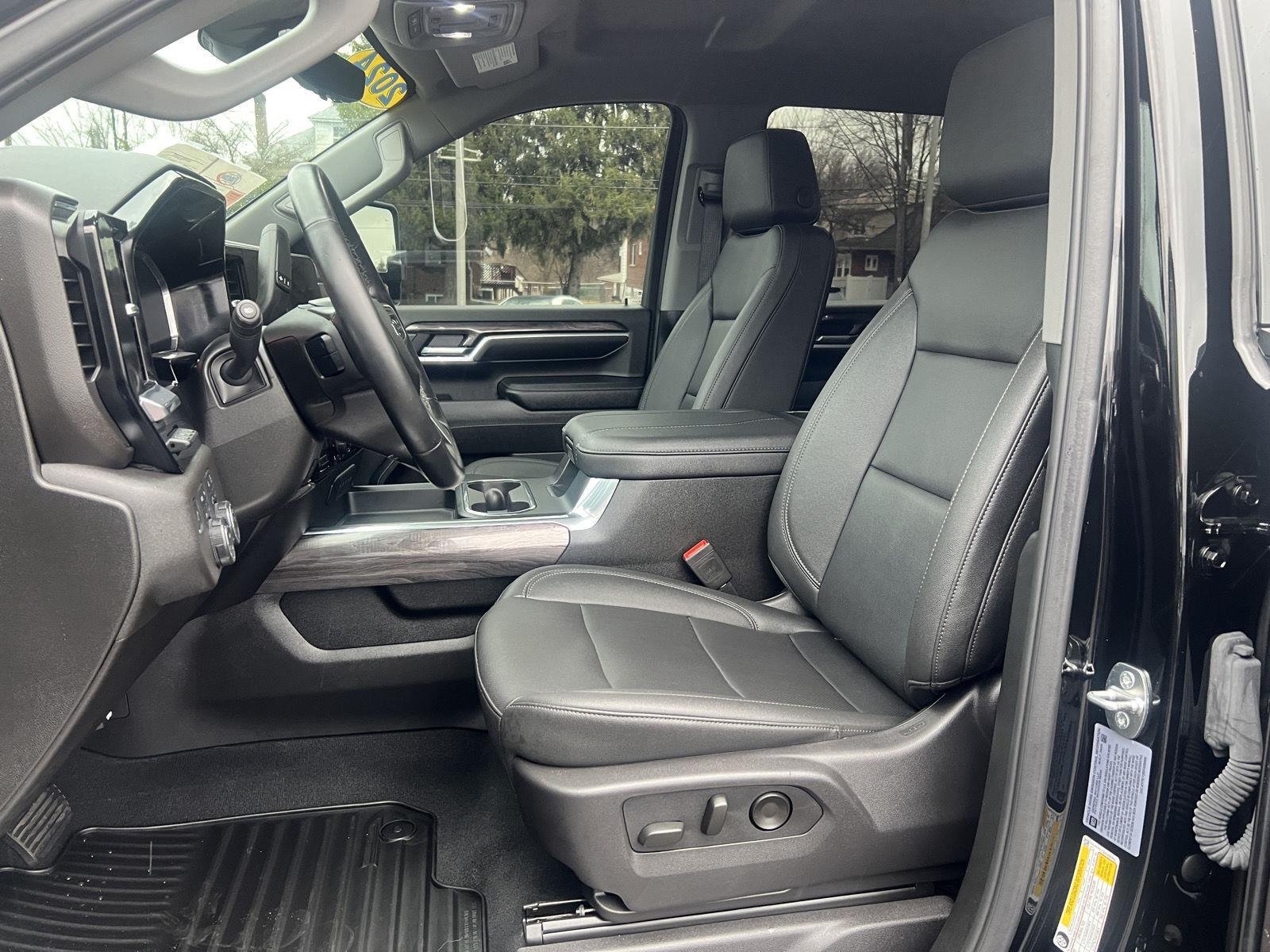 2024 Chevrolet Silverado 2500HD LTZ - Photo 44