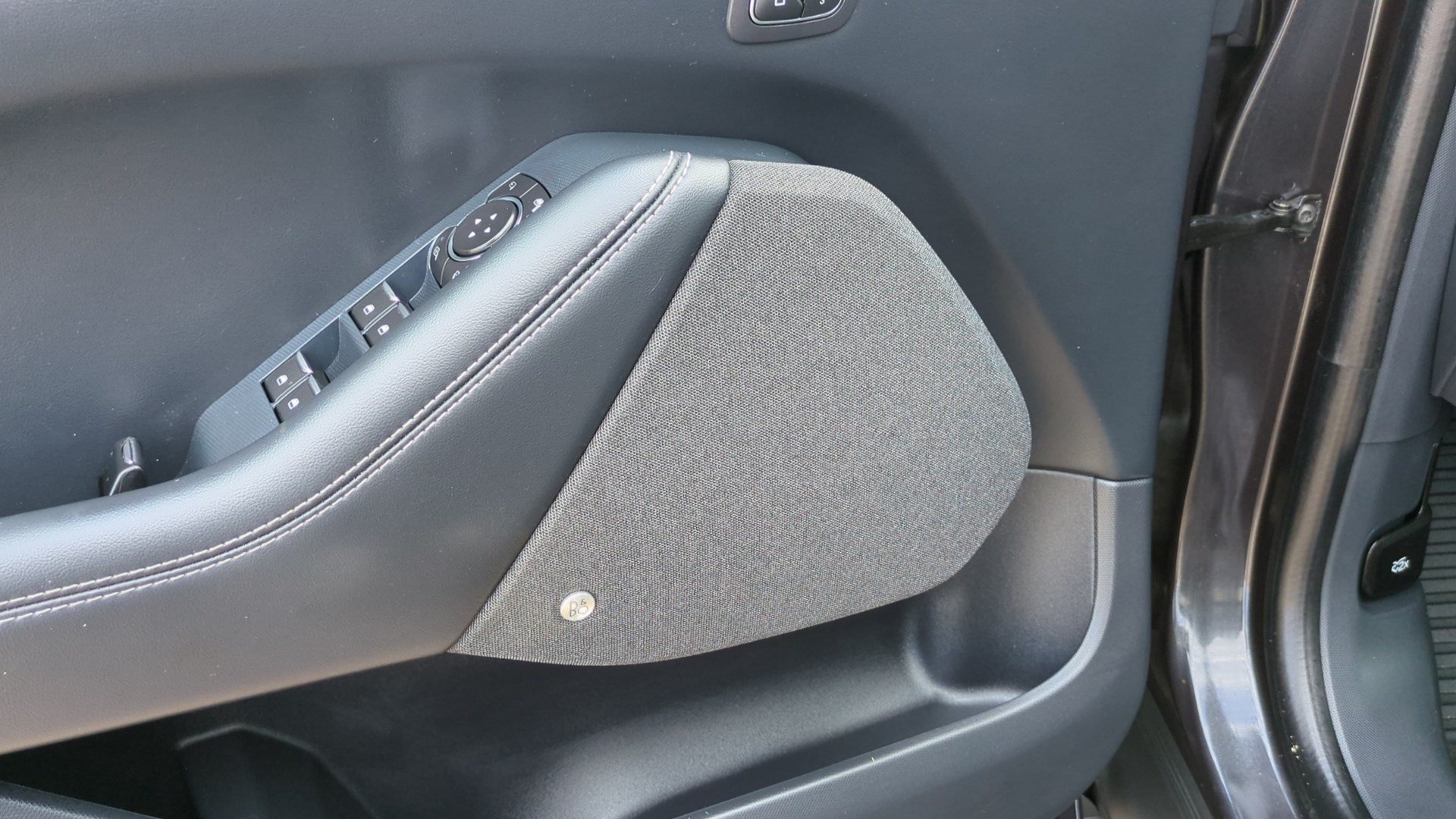 Used 2022 Gray Metallic Ford Premium image 12