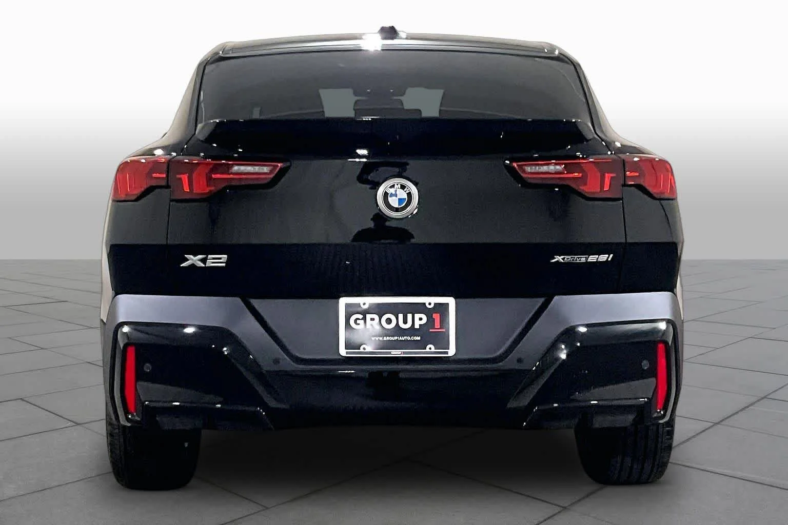 New 2026 Jet Black BMW xDrive28i image 4