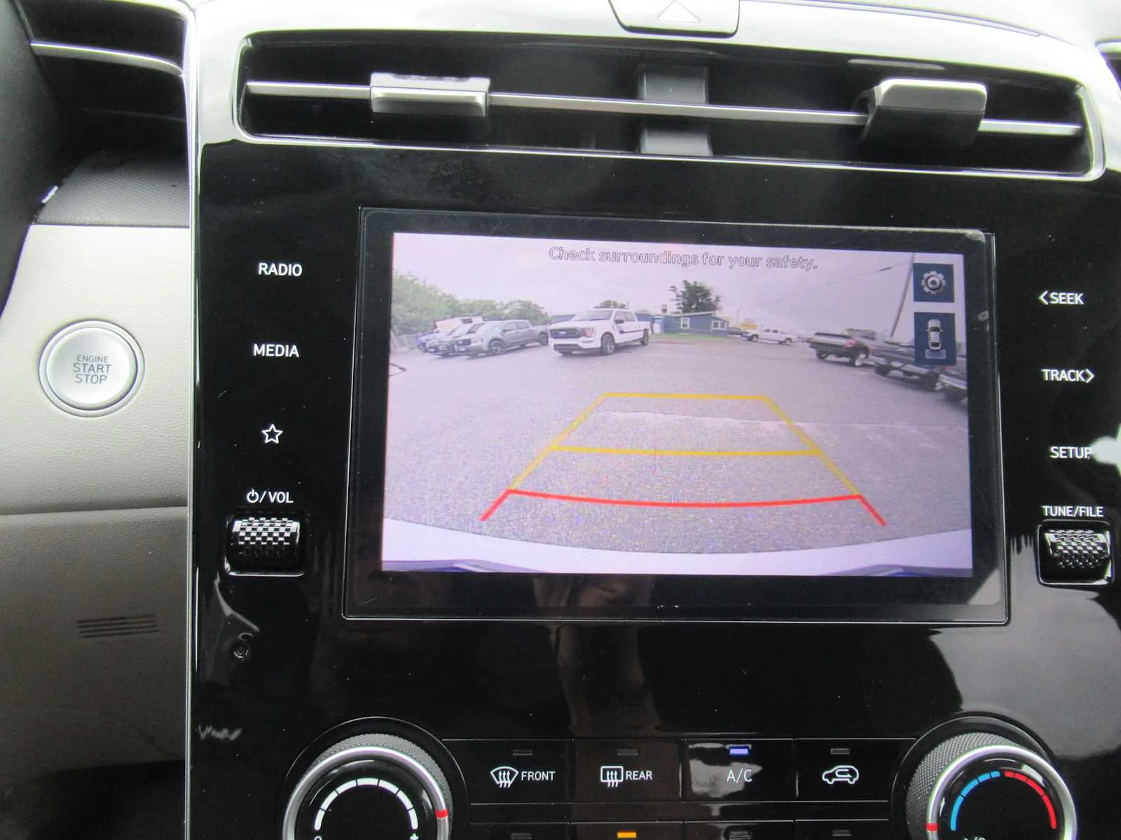 Used 2022 Quartz White Hyundai SEL image 28