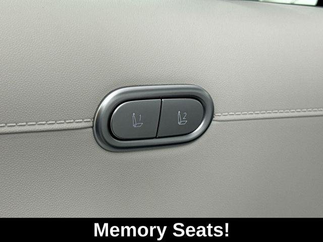 New 2026 White Hyundai Blue SEL Premium 8P image 35