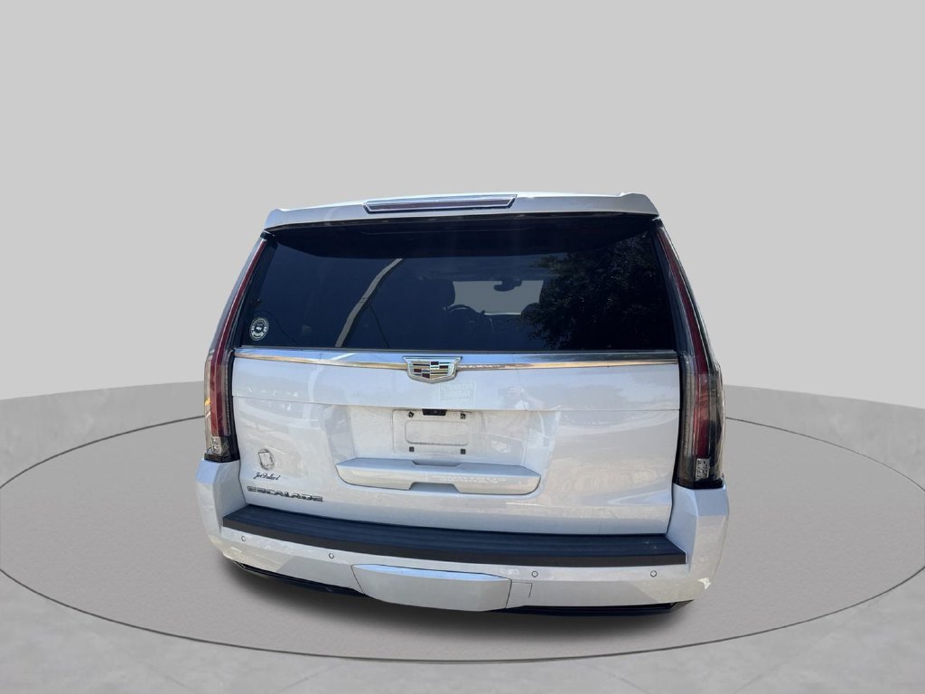 Used 2018 Crystal White Tricoat Cadillac Premium Luxury image 8