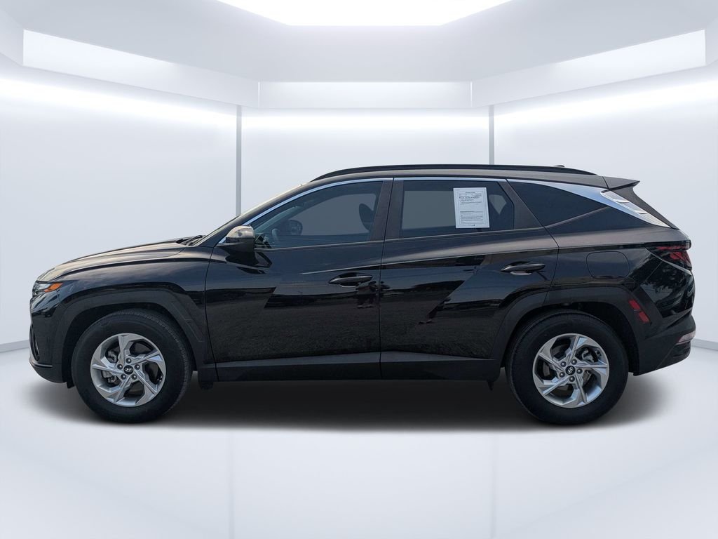 Used 2024 Black Hyundai SEL image 6