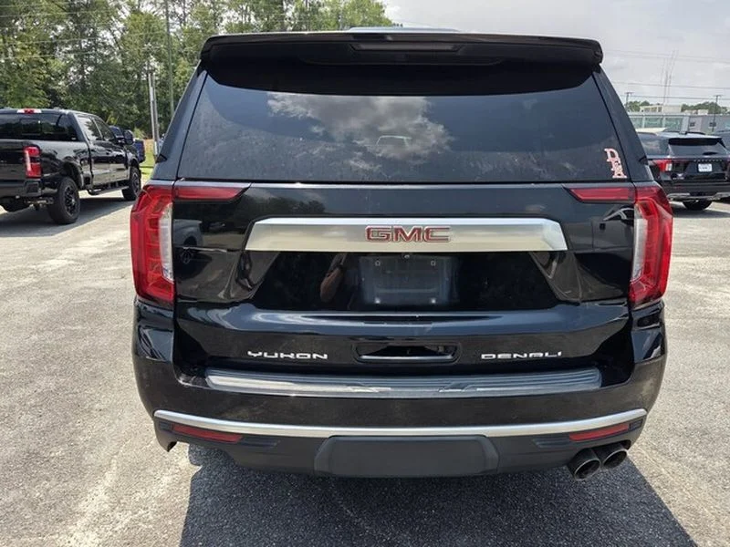 Used 2022 Onyx Black GMC Denali image 11