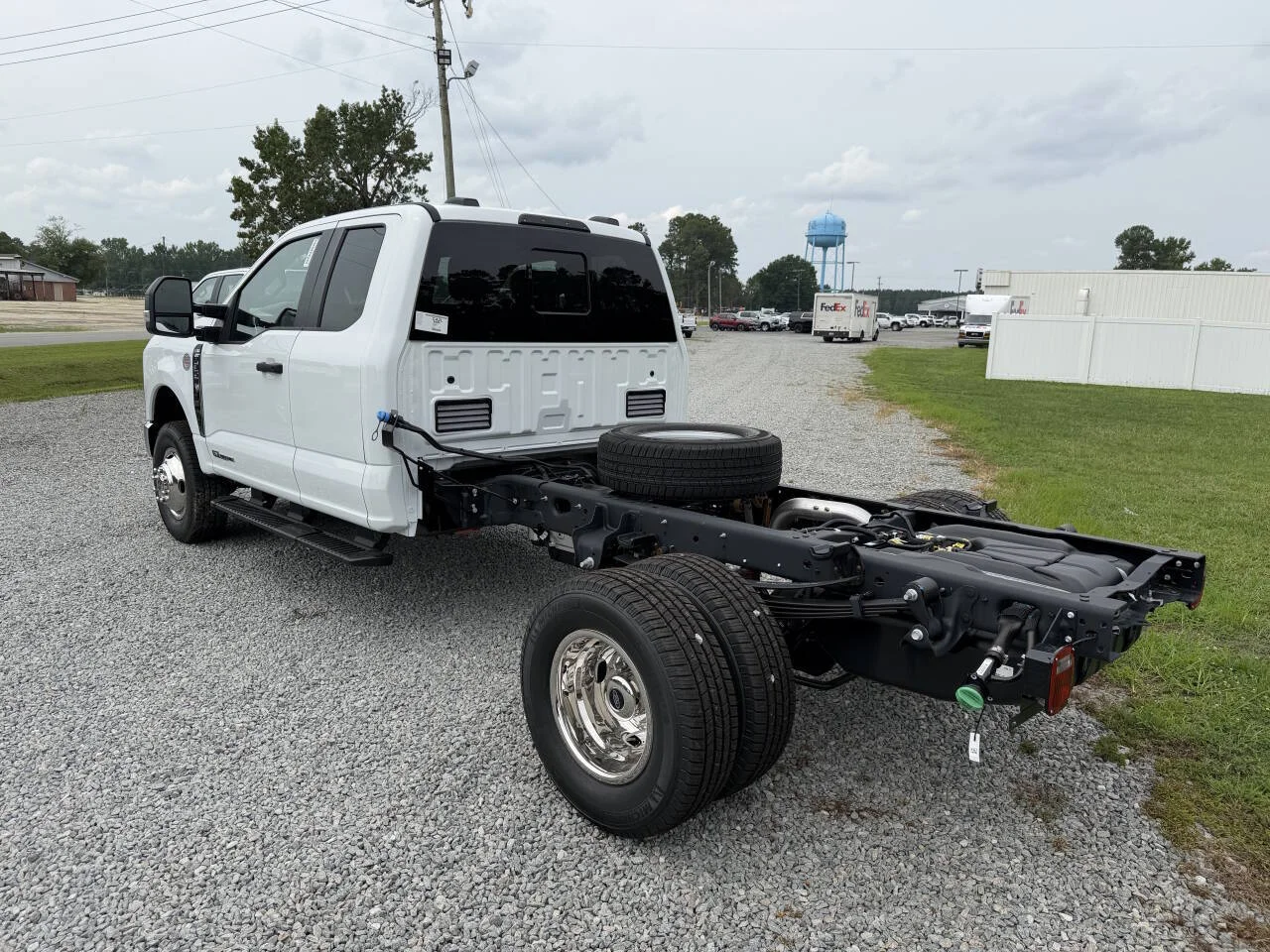 New 2026 Oxford White Ford F-350® XL image 17