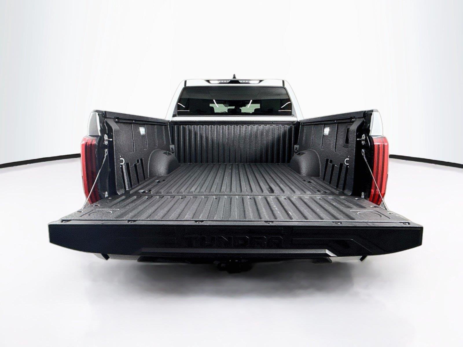 Used 2023 Wind Chill Pearl Toyota Limited image 39