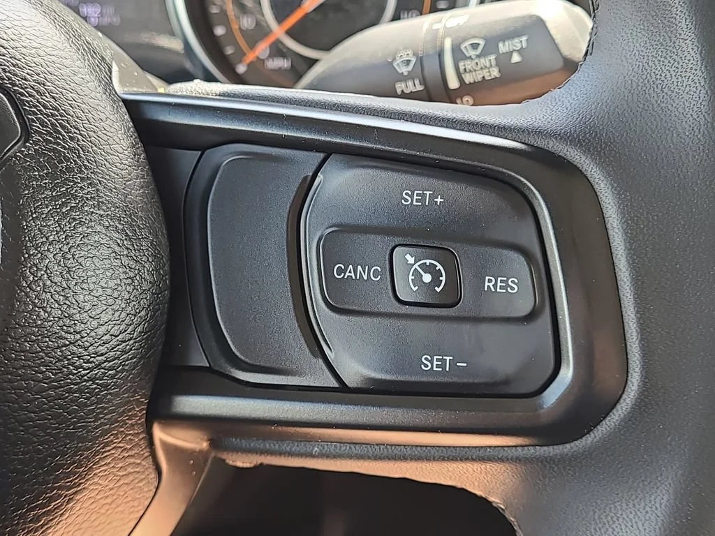 Used 2023 Granite Crystal M Jeep Sport S image 20
