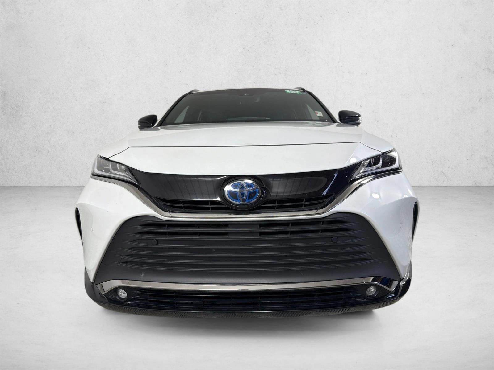 Used 2023 Wind Chill Pearl Toyota Nightshade image 8