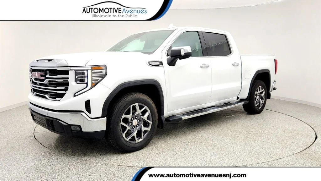 2026 GMC Sierra 2WD Crew Cab Short Box SLT's photo