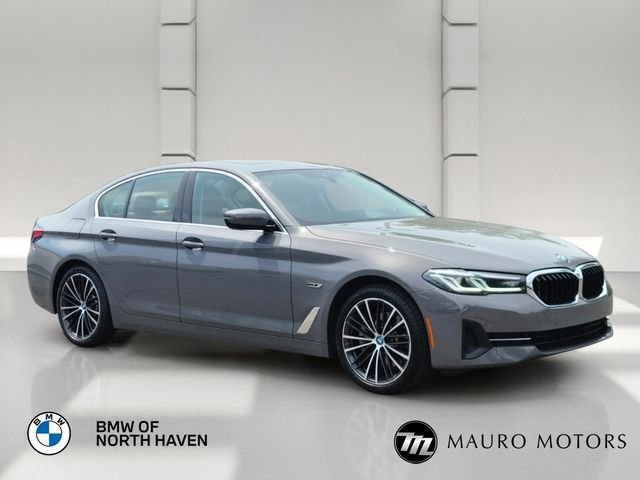 2022 BMW 5 Series 530e xDrive iPerformance Sedan's photo