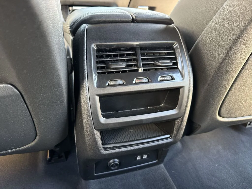 Used 2024 Blue BMW xDrive40i image 37