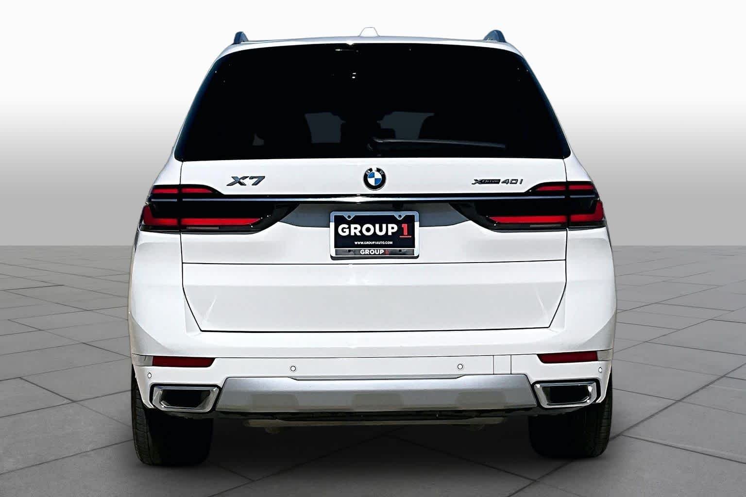 Used 2026 Alpine White BMW xDrive40i image 4