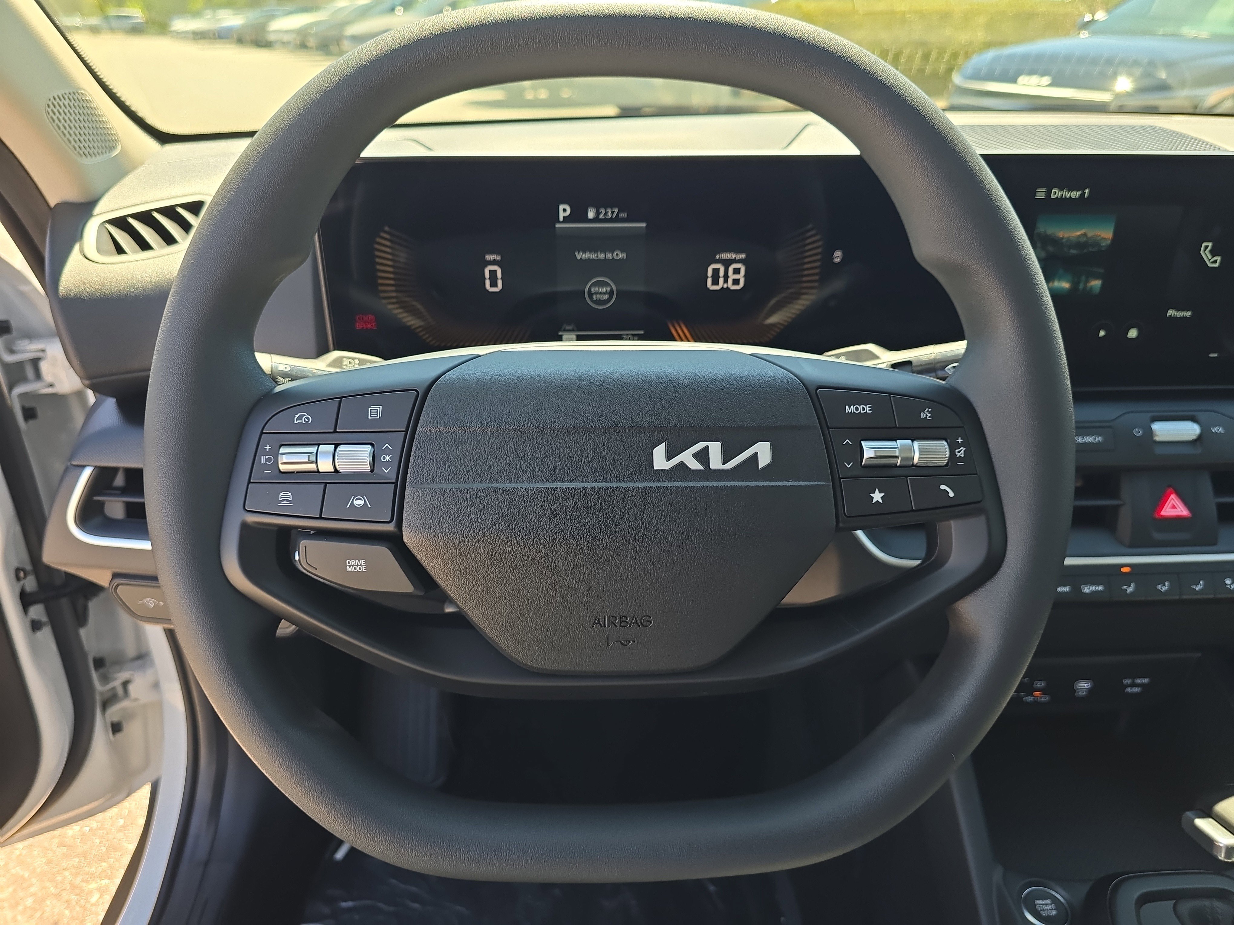New 2026 Snow White Pearl Kia LXS image 28