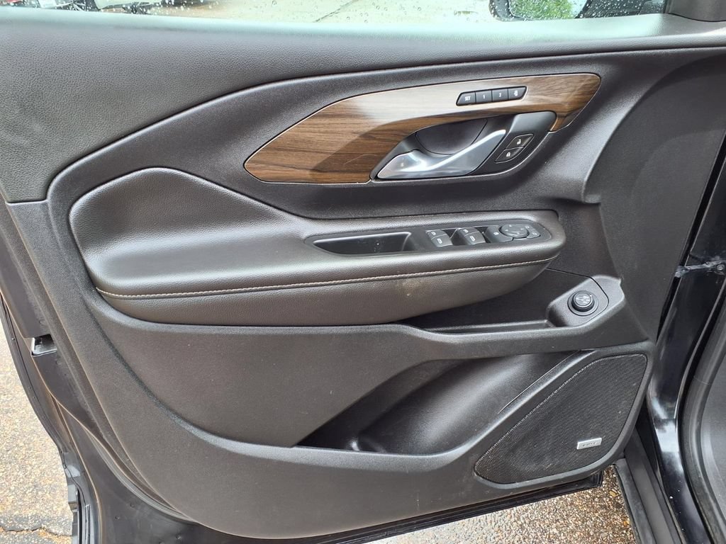 Used 2019 EBONY TWILIGHT METALLIC GMC Denali image 12