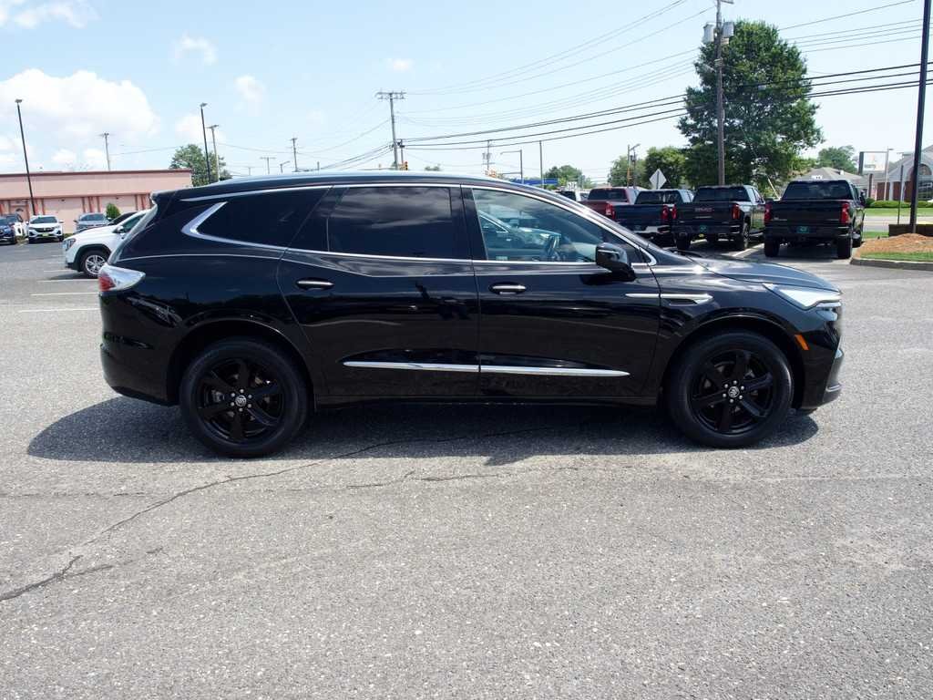 2024 Buick Enclave Essence - Photo 5