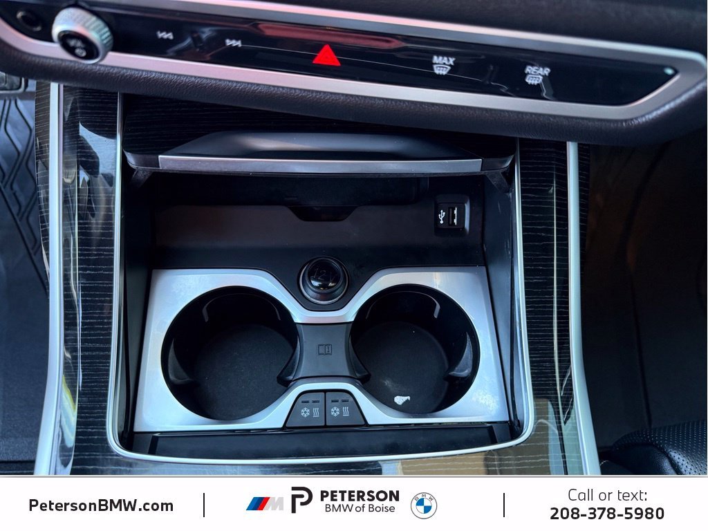 Used 2026 Black BMW M60i image 32